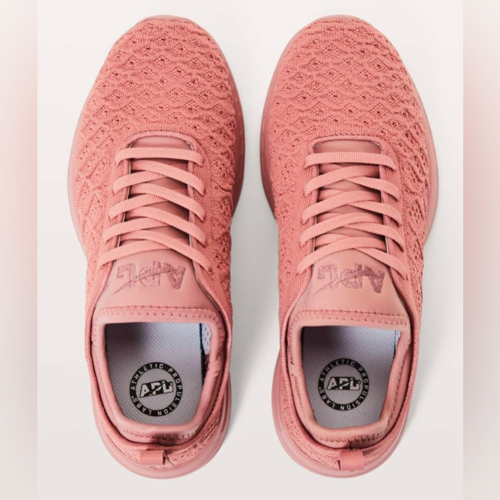 APL Techloom Phantom X Lululemon Exclusive | size 9.5